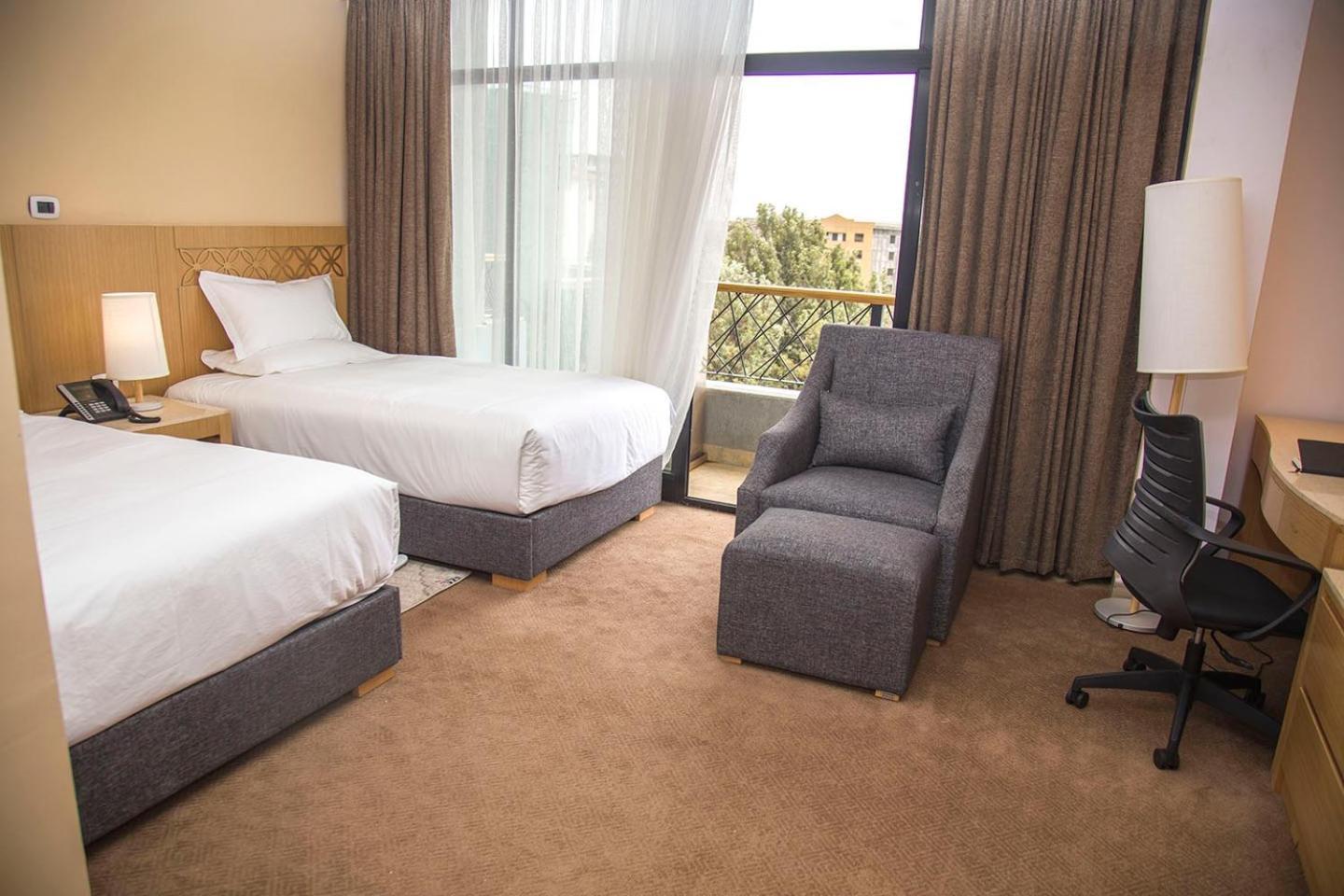 Vamos Addis Hotel Екстериор снимка