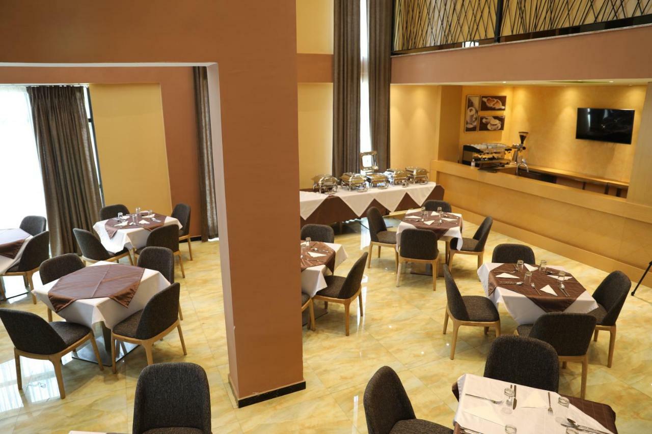 Vamos Addis Hotel Екстериор снимка