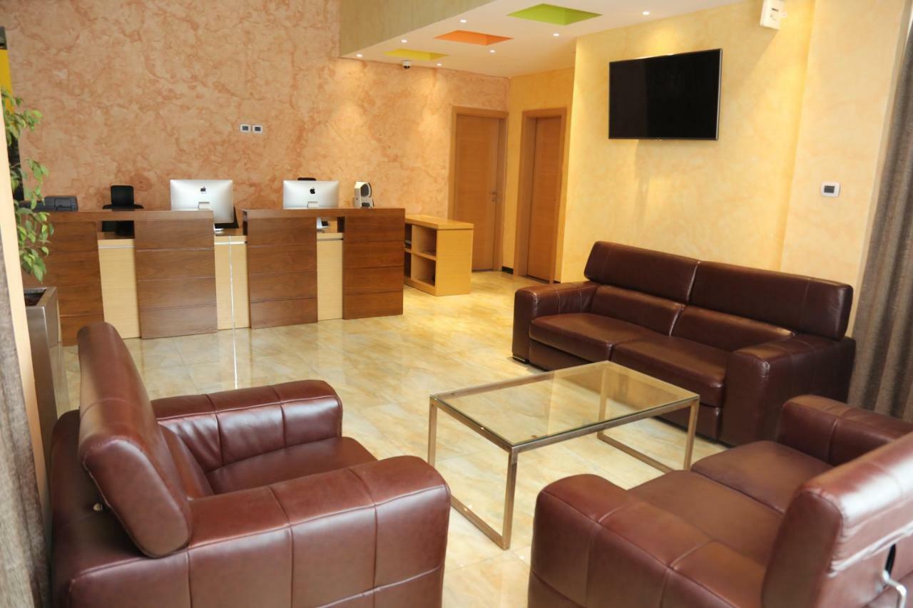 Vamos Addis Hotel Екстериор снимка
